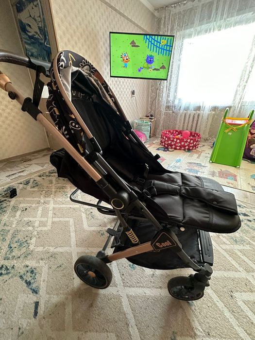Продам детскую коляску