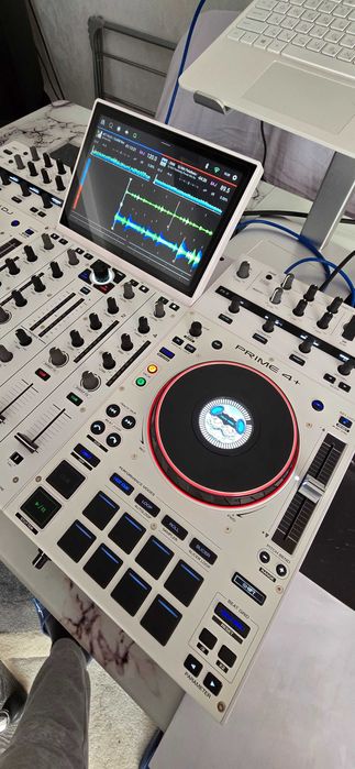 Denon dj prime 4 plus