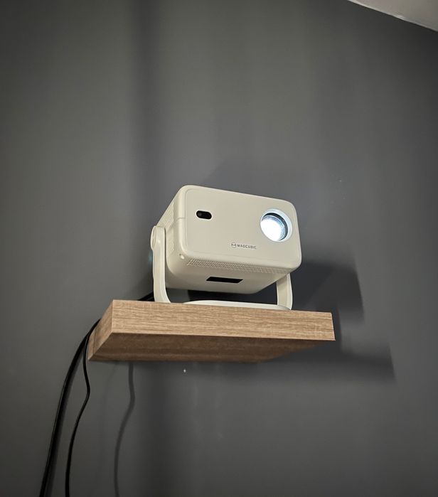 Нов Проектор Magcubic L018