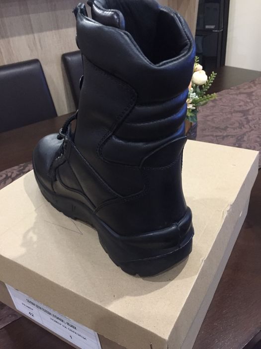 Продавам кубинки модел 2025/  42,43,44 номер