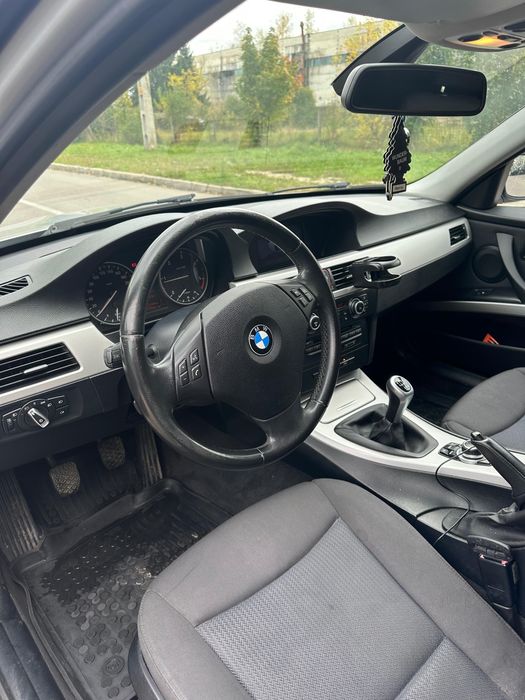BMW E91 318d LCI