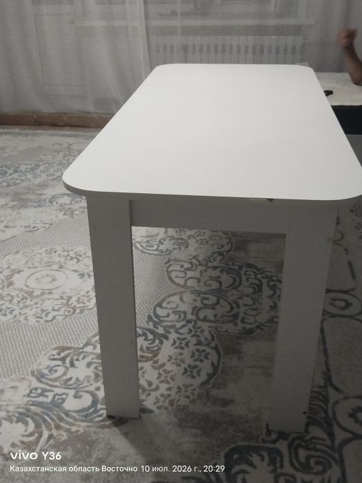 Продам стол, размер 150х80.