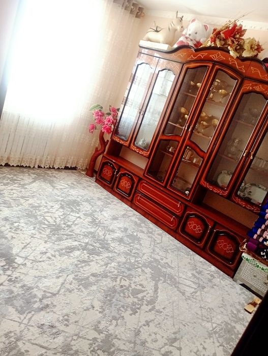 Уй срочно сотилади