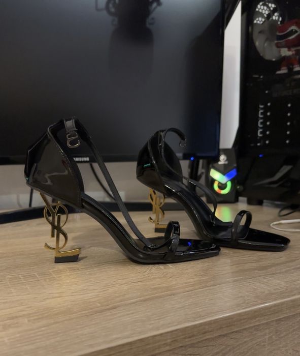 Sandale tip Yves Saint Laurent