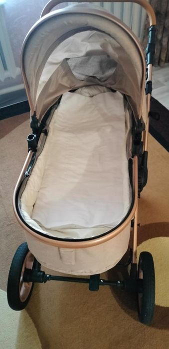 Продам коляску belecoo