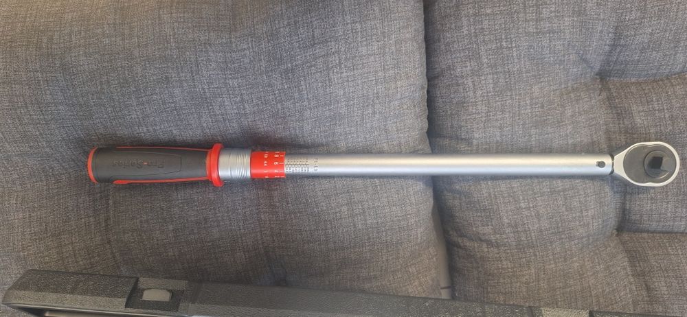 Динамометричен ключ.TOPTUL