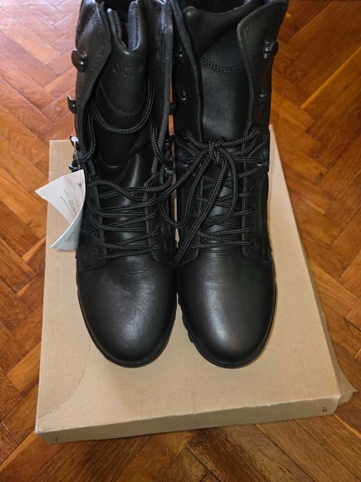 Полицейски кубинки 43 номер чисто нови