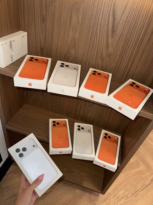 iPHONE 17 PRO И iPHONE 17 PRO MAX нови неотваряна кутия с гаранция