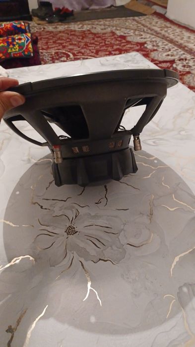 Собвуфер динамик продам срочно