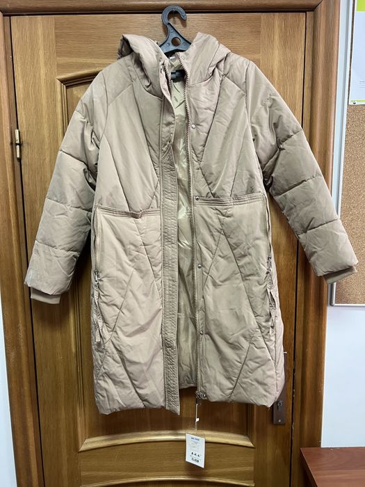 Продам куртку новую