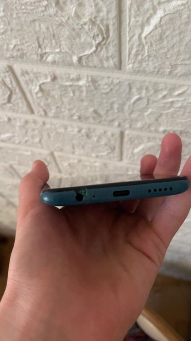 Срочно продам Xiaomi Redmi note 9 читать описание