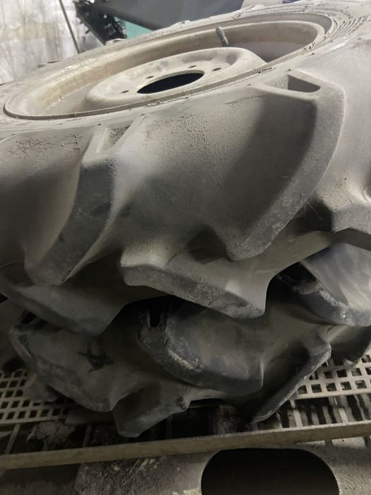 Продам 2 колеса на трактор