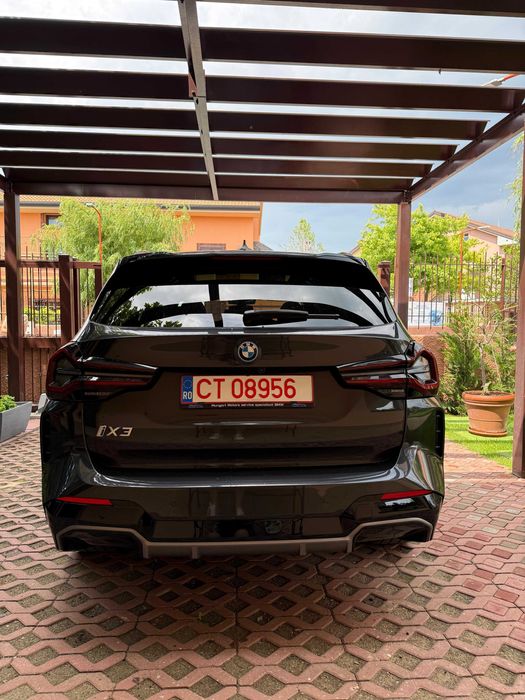 BMW iX3 2023 — imagine 4