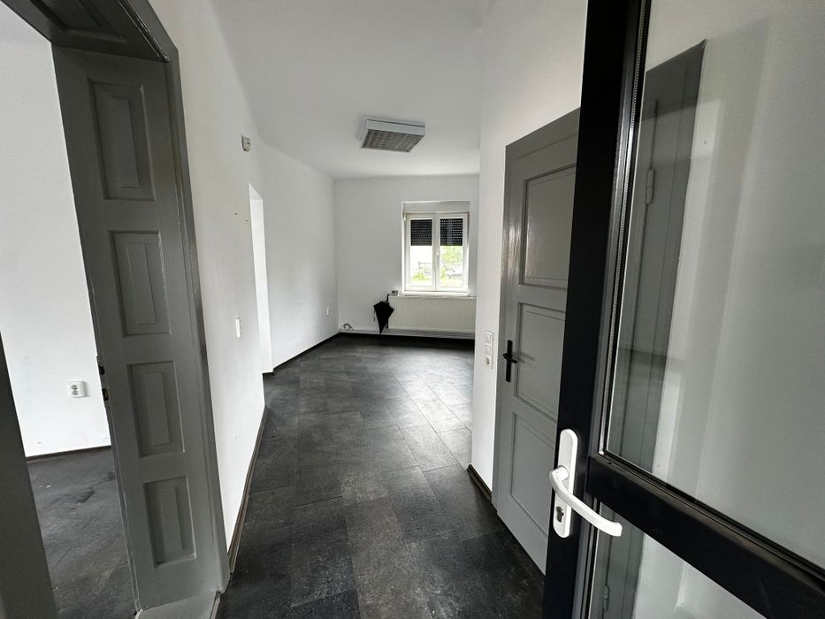 Spațiu pentru birou sau cabinet medical