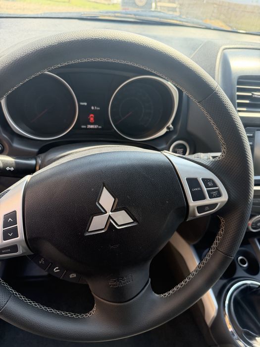 Mitsubishi asx 4x4 panoramic