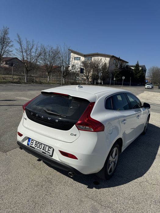 Vand aututurism Volvo V40
