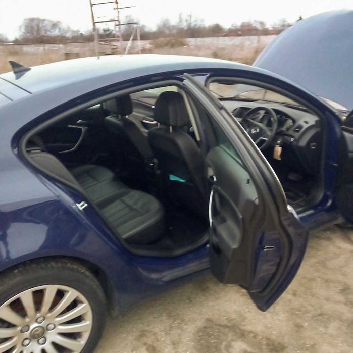 Opel Insignia A 2,0 Turbo Blue 2011 г./Опел Инсигния А синя бензин