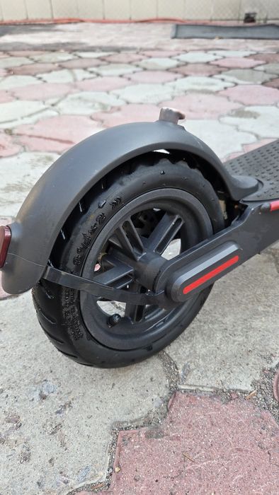 Продам самокат Xiaomi 365 pro