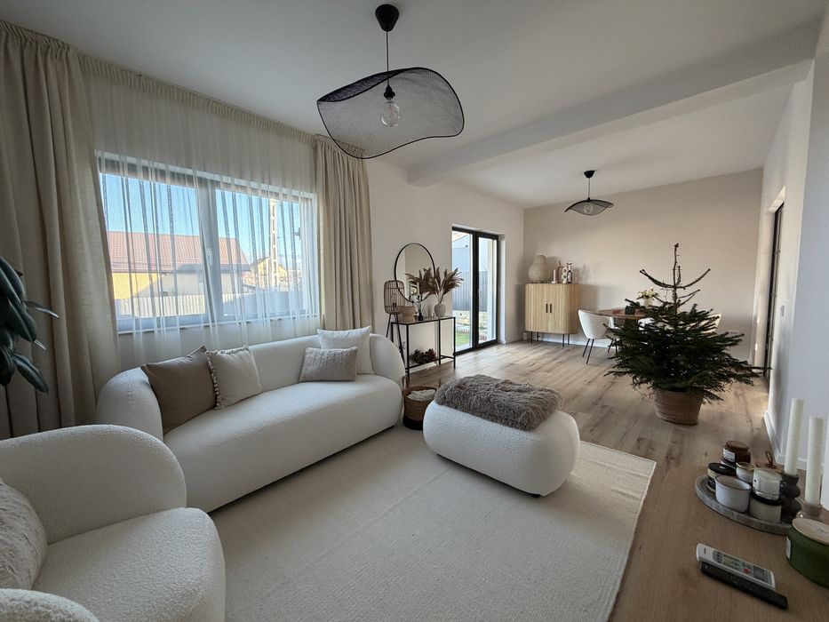 Proprietar/Miroslava/str zorilor/Mutate rapida/ canalizare