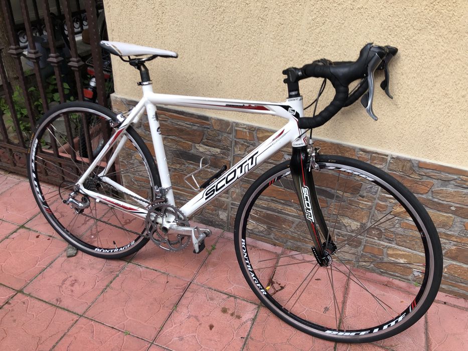 Bicicleta cursiera Scott