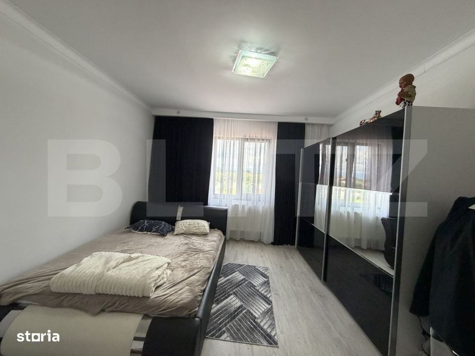 Casa de vanzare cu spatiu comercial, service auto si teren 3000 mp, zo