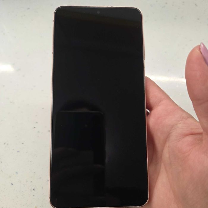 Телефон samsung galaxy s21 розов