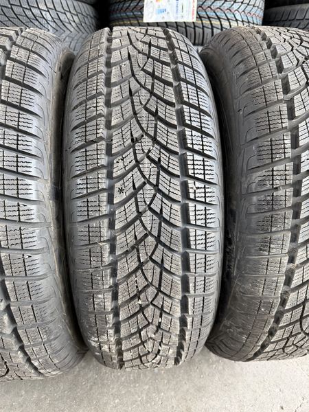 215/65/17 GOODYEAR 4бр