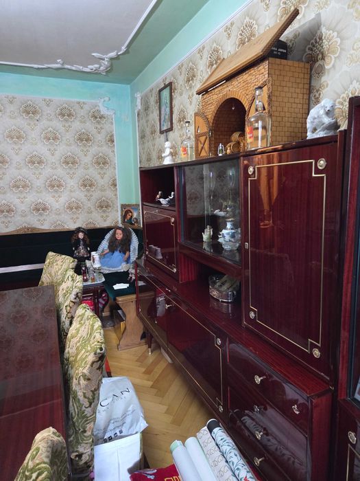 Set Mobilă Vintage din Lemn Masiv – 5 Piese