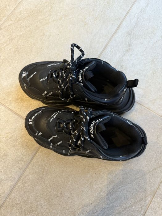 Balenciaga triple s