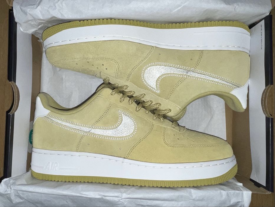 Nike Air Force 1 07 LV8 Buff Gold 45н. 29см HJ4465-700