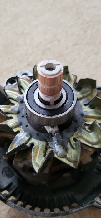 Продам гениратор от Ауди