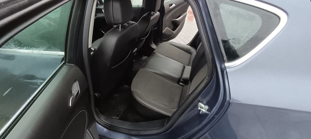 Vând Opel Astra j 1.7 diesel an 2010 euro 5