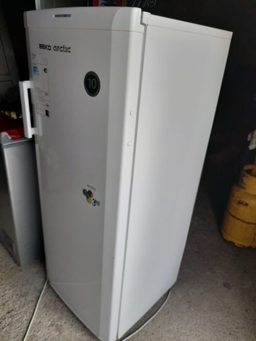 Congelator cu 7 sertare