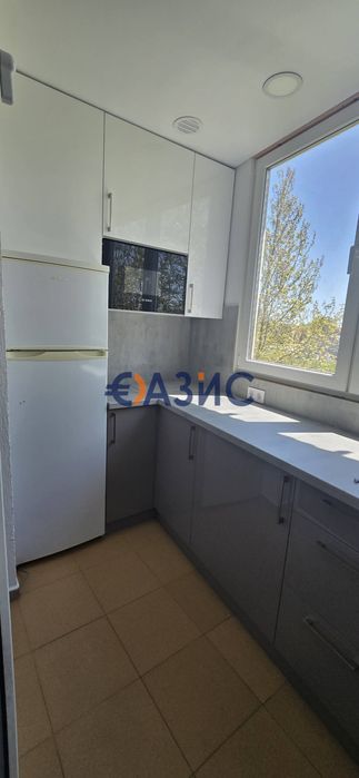 Продава се Двустаен апартамент в к.к. Слънчев бряг - 51 кв.м за 680 €/кв.м - Снимка #4