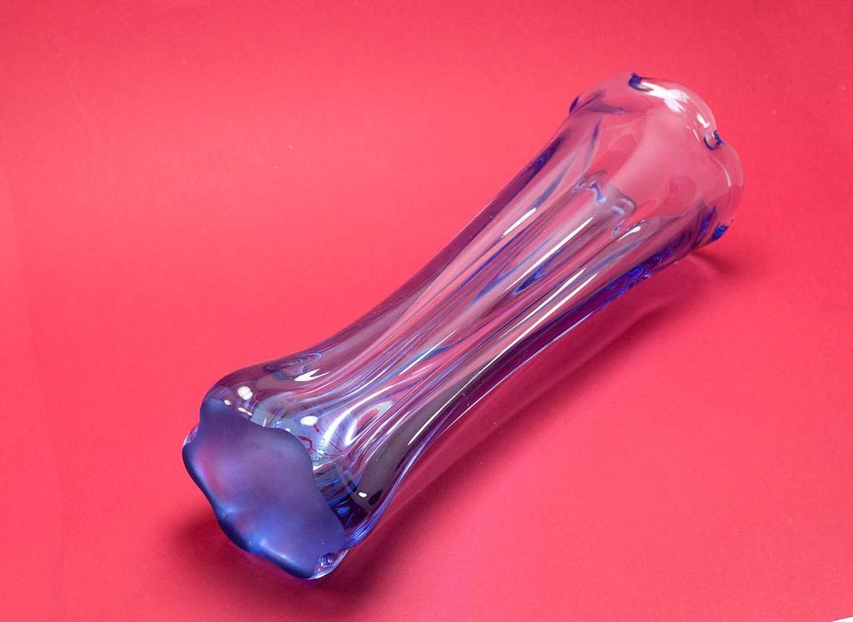 Продам синею Вазу, Богема голубое стекло.