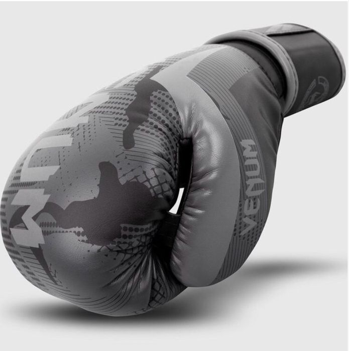 Боксови ръкавици Venum