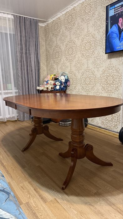 Продается б/у стол