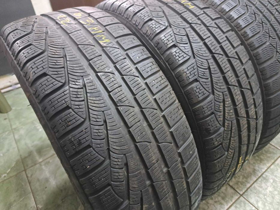 4 anvelope 235/50 R19 Pirelli