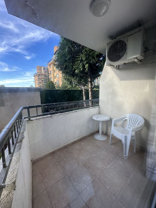 Едностаен - Слънчев бряг, център