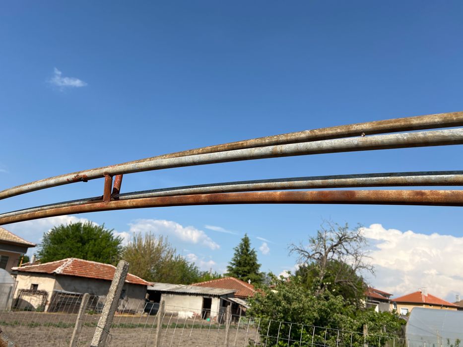 Продавам ОРАНЖЕРИЯ ЖЕЛЯЗНА КОНСТРУКЦИЯ поцинковани тръби двойни
