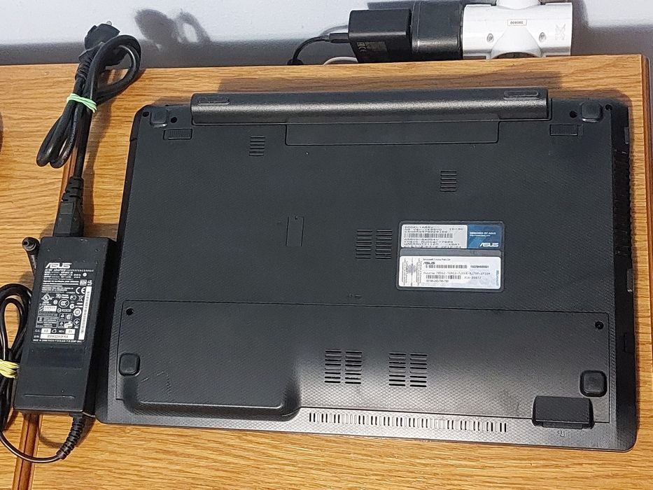 Laptop Asus i7 3610QM 2,3/3,3Ghz, 16GB, 120GB, Nvidia 610M 2GB, BATERIE 6H, Win 10 Office 2010
