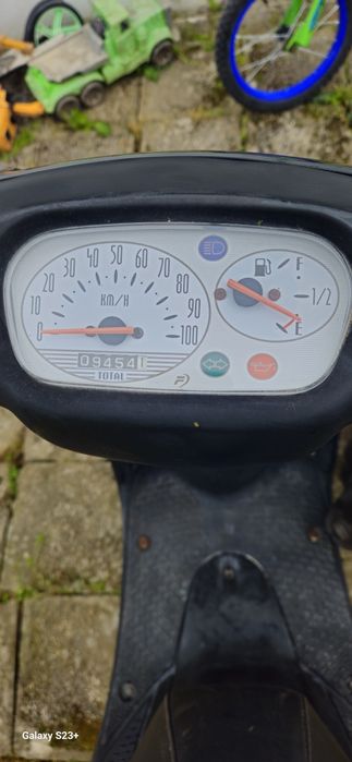 Ямаха Неос 50 кубика