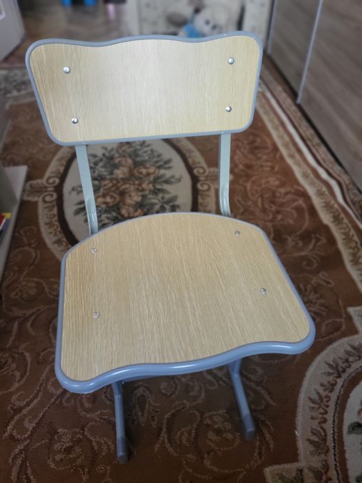 Ново ученическо Бюро със стол