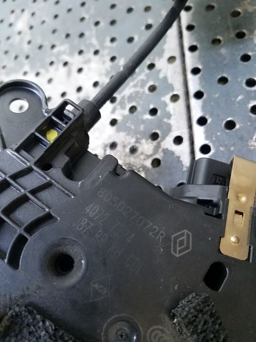 Broasca usa dreapta spate renault captur 1 j5 h5 805027072r