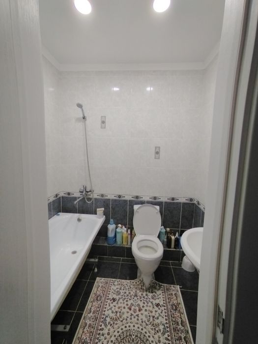 Продам 1 ком квартиру на Батыс 2