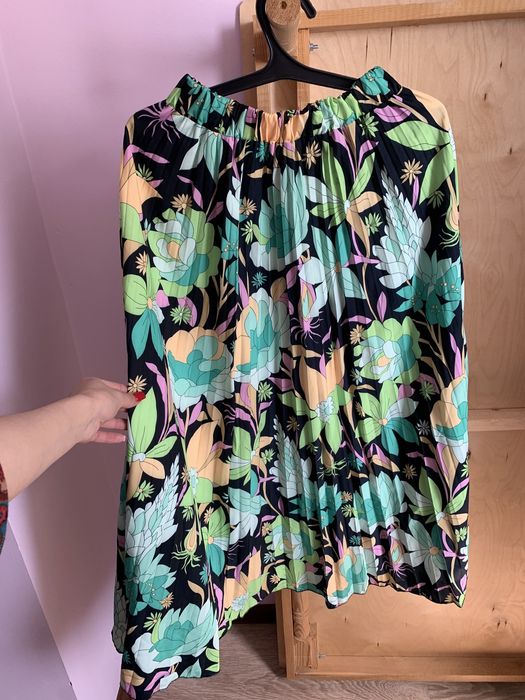 Кимдер сатылады