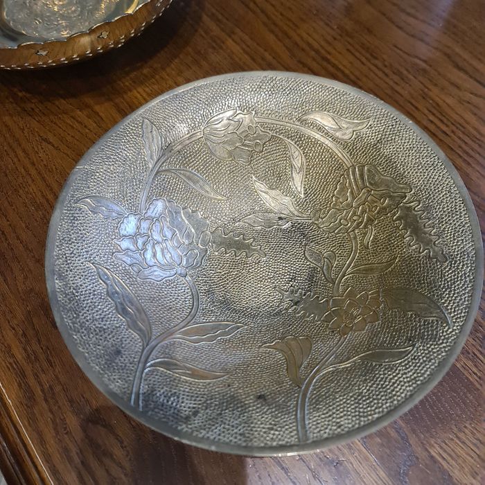 Fructiera alama,proveniența India,modele deosebite,noi,motive florale