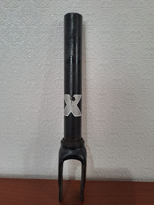 Продаеться вилка для трюкового самоката в идеальном виде