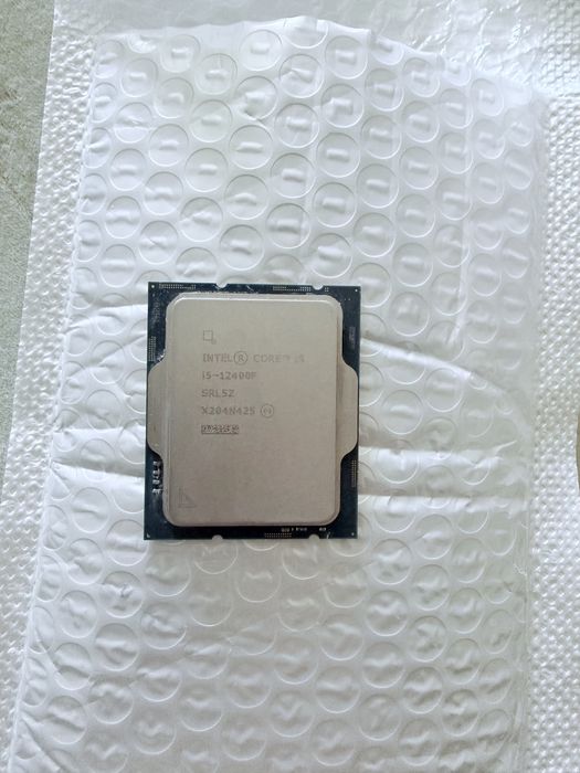 Intel core 12400f