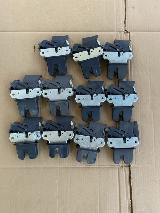 Broasca portbagaj audi a4 a5 a6 passat b6 b7 cc berlina